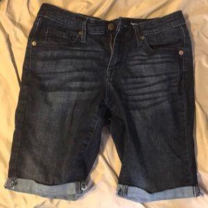 Size 4 Bermuda Shorts